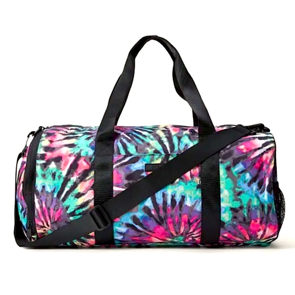 PINK Victoria’s Secret
EVERYDAY DUFFLE - Picture 2 of 5